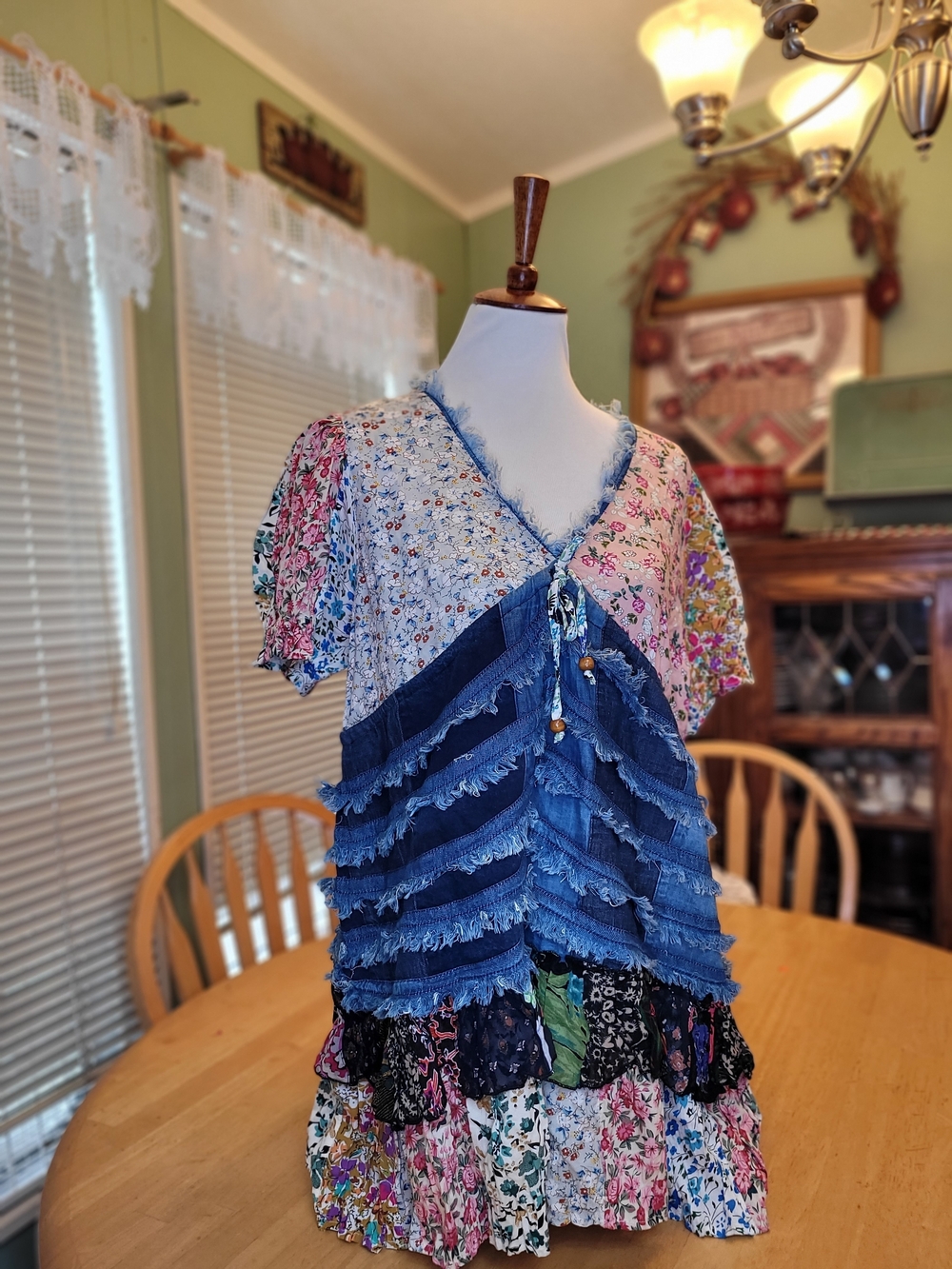 Young Thread Floral Tierd Top